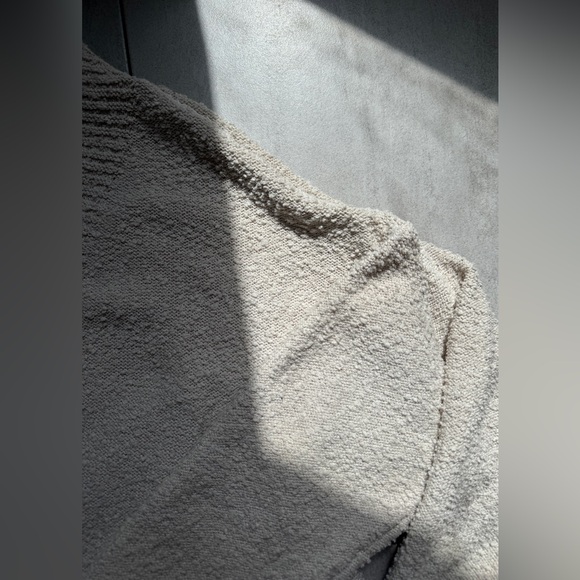 Cream cardigan with pockets - Picture 3 of 11